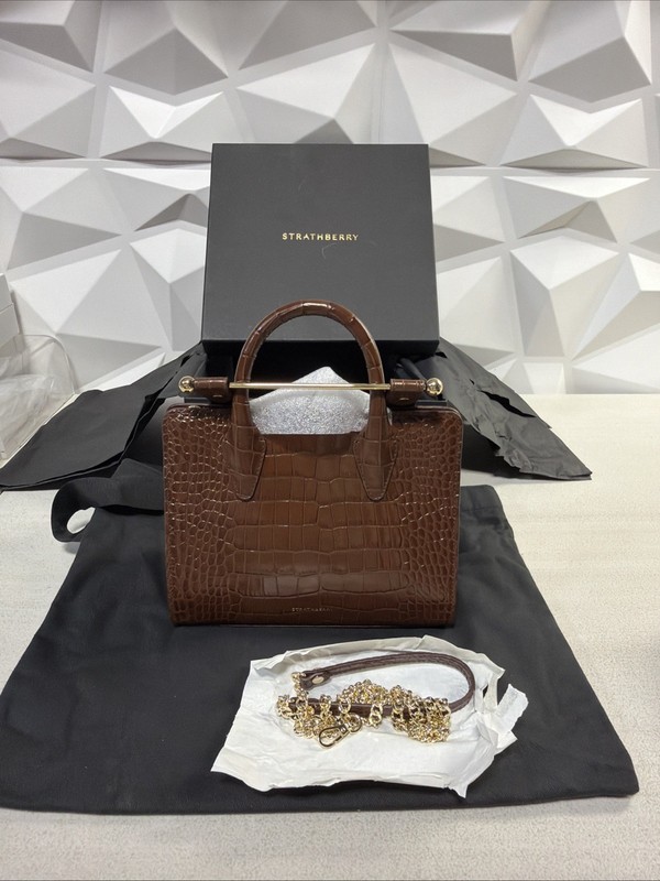 STRATHBERRY MINI TOTE CROC CHOCOLATE