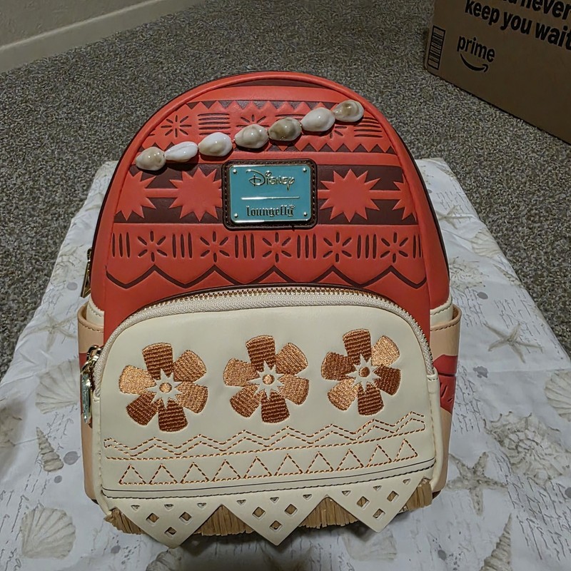 ​Loungefly Disney Moana Cosplay Mini Backpack NWT Real Puka Shells Burlap WDBK41