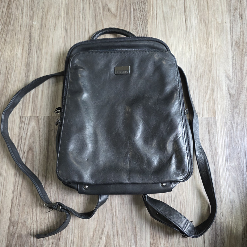 Vintage Perlina NY Small Black Women’s Leather Backpack