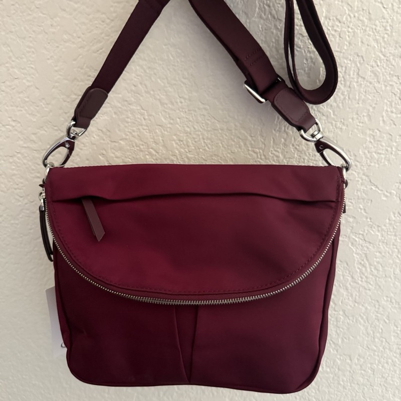 Quince Crossbody Bag~NEW with Tags!