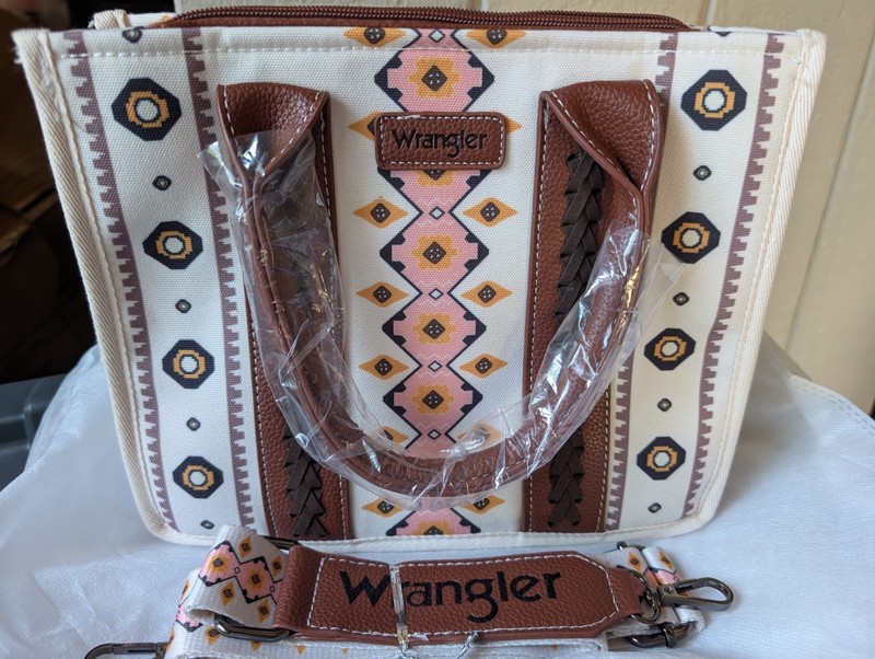 Wrangler Aztec Geometric Tote Bag Zip w/ Detachable Adjustable Crossbody Strap