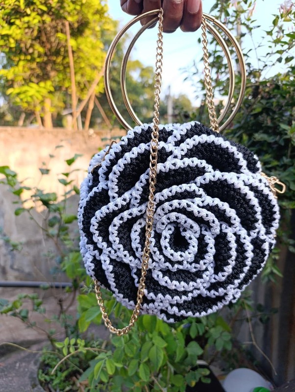 Handmade Crochet Bag from Sri Lanka gallery