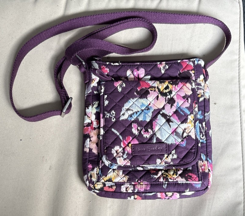 VERA BRADLEY Crossbody Purse – Indiana Rose – Wine Plum Color – Pockets