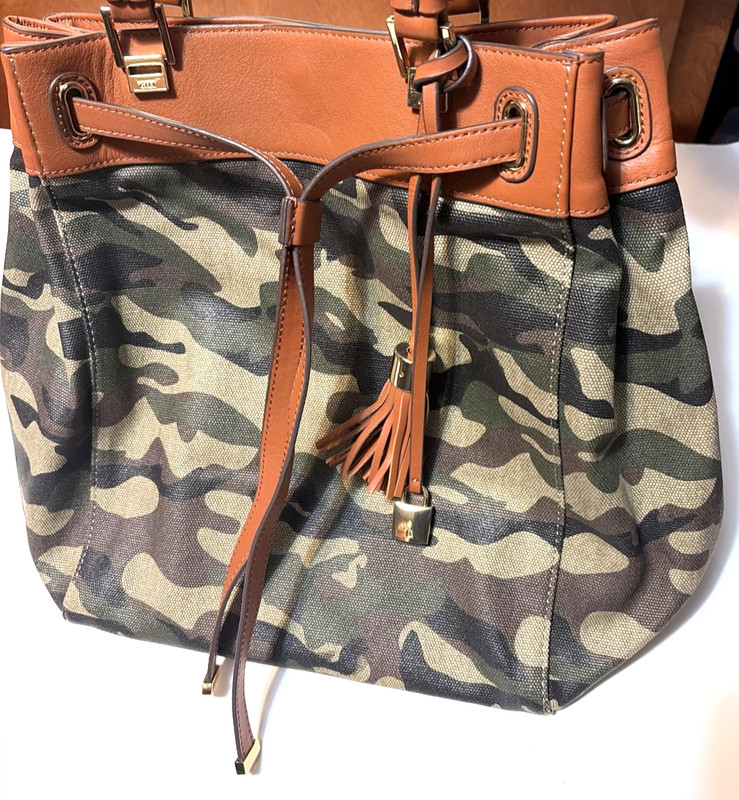 G.I.L.I Got It Love It Camo Tote Bag Camouflage Tassel Canvas & Leather 13x17 in gallery