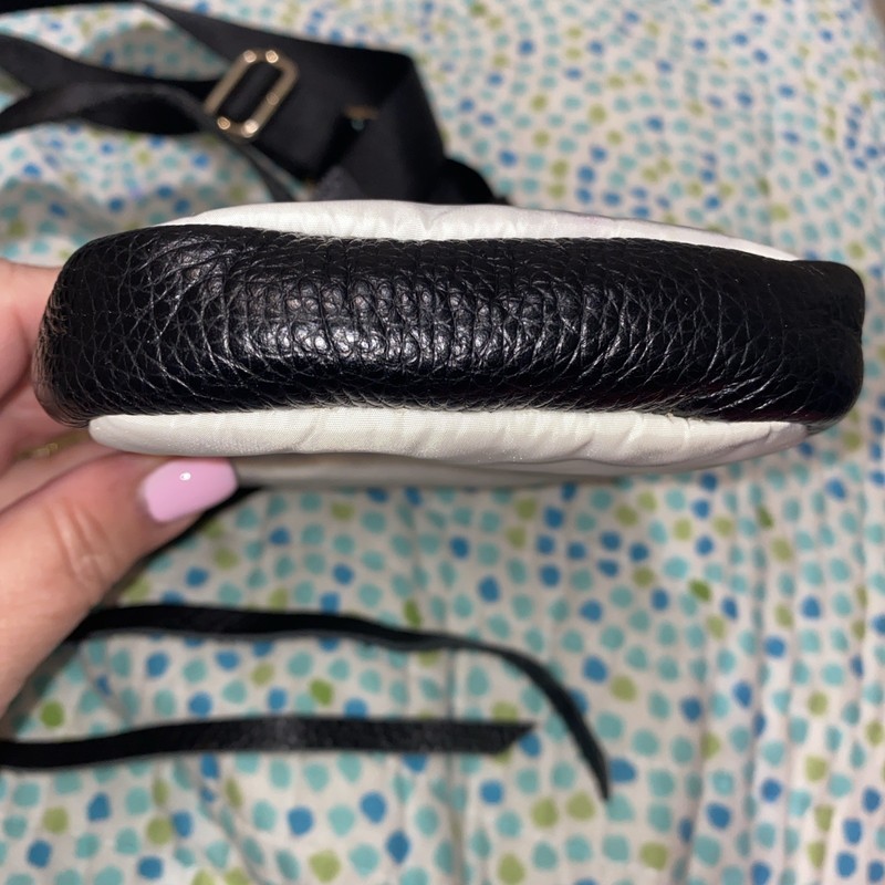 Aimee Kestenberg ‘Just Saying’ Crossbody Phone Bag Gray/ White Marble gallery