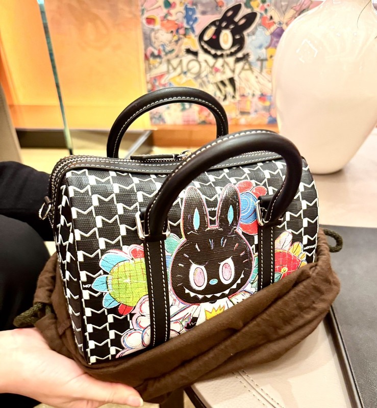 Auth NEW Kasing Lung x Moynat Labubu Lisa Favorite Crossbody Bag gallery