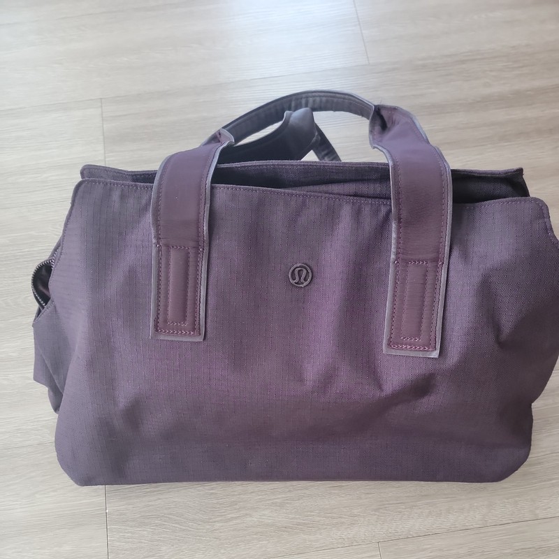 Lululemon Athletica Go Getter Heathered Black Cherry Purple Travel Gym Bag Heat