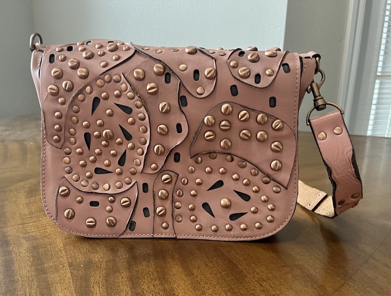 Patricia Nash Blush Studded Link Rosa Flap Leather Crossbody Bag Boho Festival