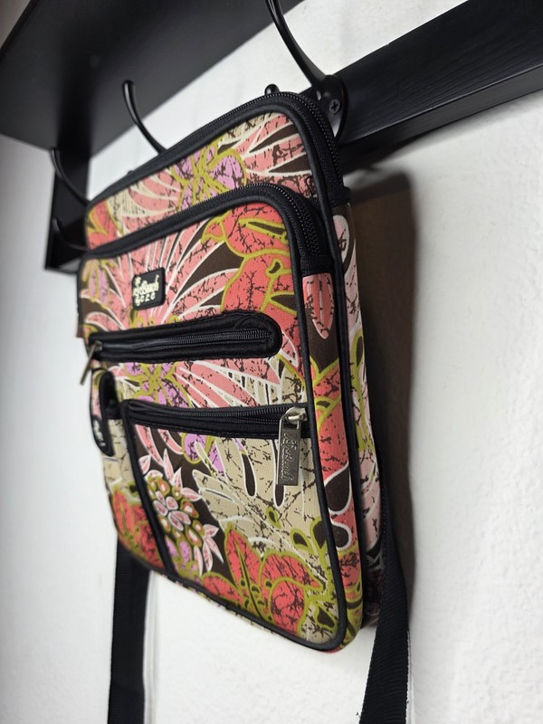Beach by CLC Crossbody Bag Floral Tropical Hibiscus Multi-Pocket Travel Purse... gallery
