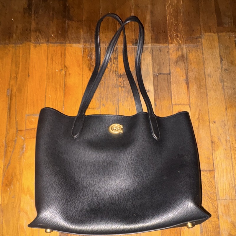 Coach Black Large Pebbled Tote Turnlock Zip Gold Hardware Burgundy Lining Pouch