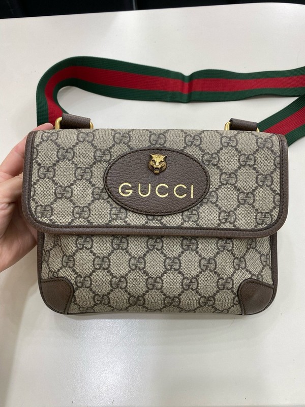 Gucci Pre-Owned Authentic Shoulder Bag Monogram Base length 22