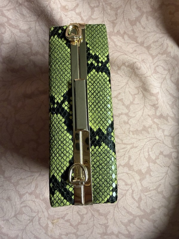 Mulian & Lily Green Faux Snakeskin Fashion Clutch / Crossbody, Party, Evening gallery