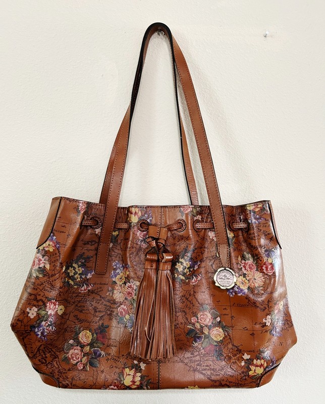 Patricia Nash Signature Poppy Leather Tote Bag Purse English Garden / Map Print