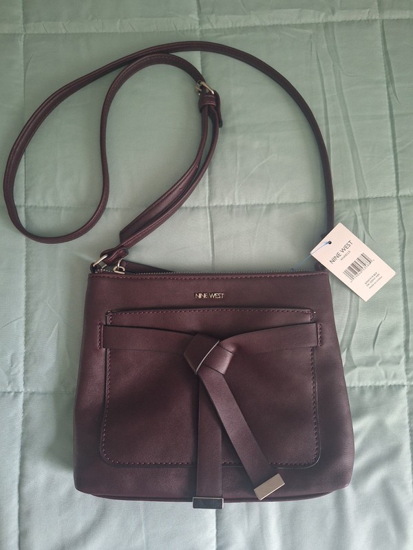 NINE WEST CROSSBODY BAG- ANAELLE- NWT- DK GRNT MM- MAROON gallery