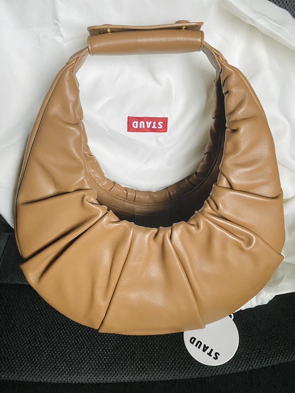 AUTH NWT STAUD Moon Pleated Soft Lambskin Leather Bag In Mushroom Color 🥐