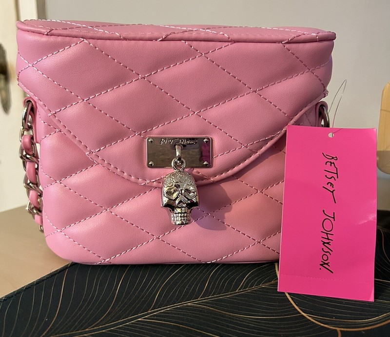 BETSEY JOHNSON Skull Charm Quilted Pink Crossbody Bag NWT Adjustable Strap