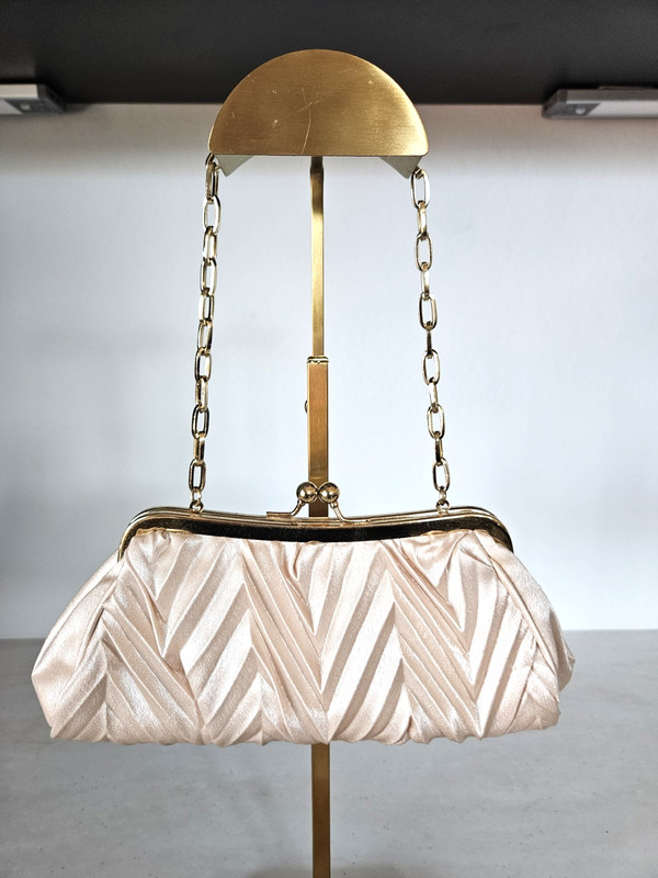 Cream Satin Crinkle Cocktail Handbag 4″ tall 8″ 1/2 in length