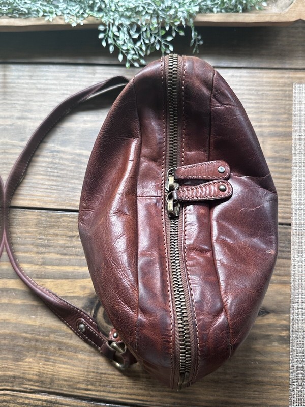Timberland Leather Shoulder Bag Purse Hobo Italy Cognac Brown Rare Boho Handbag gallery