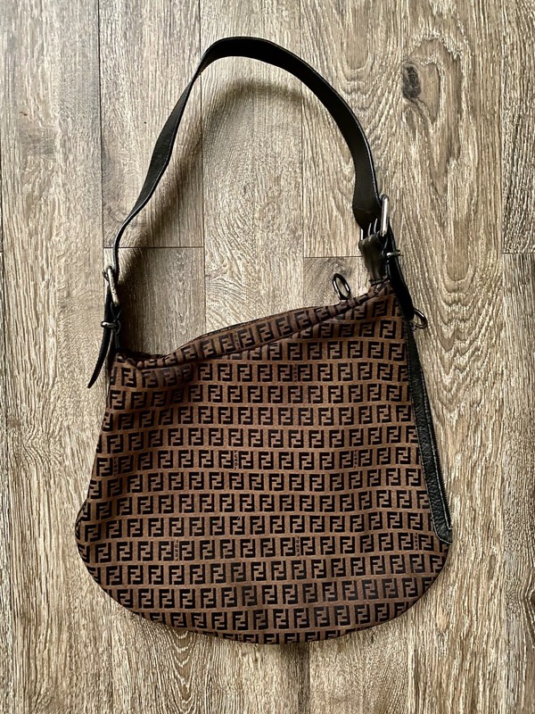 Authentic Fendi Vintage Black Large Oyster Zucca Shoulder Bag Top And Side Zip