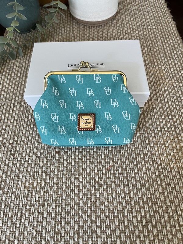 Dooney & Bourke gretta Large Framed Purse-Kiss Lock NWOT - SEAFOAM Rare gallery