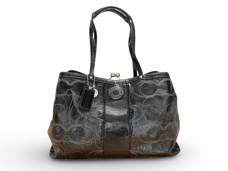 COACH Black Patent Signature Shoulder Bag with Kiss-Lock F19215