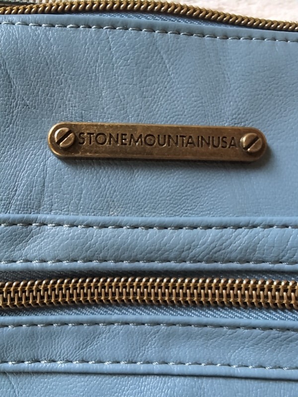 STONE MOUNTAIN Woman's Blue Genuine Leather Multi-Pocket Handbag gallery