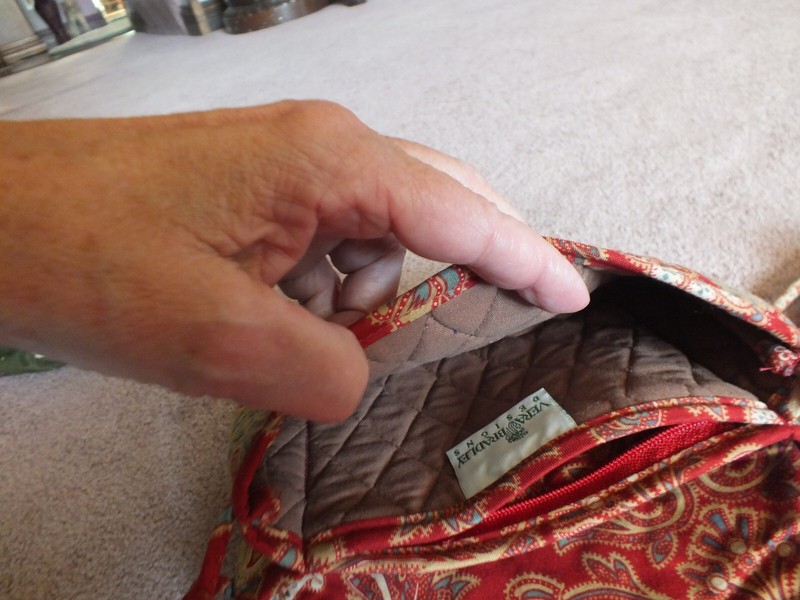 Vera Bradley Shoulder Bag Tan Red Paisley Print 3 pockets 1 Zips Sticky Closure gallery