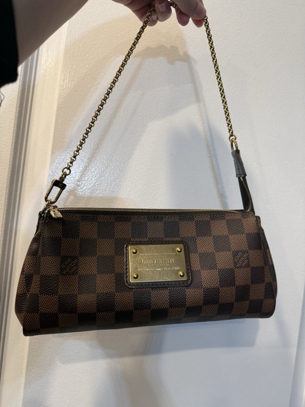 Louis Vuitton Eva Clutch Damier Ebene