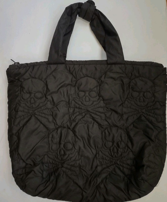 SOULCYCLE Black Quilted Zip Up Tote Bag w/ Skull & Crossbones Design- HTF CUTE!