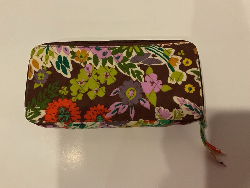 NWOT~Vera Bradley Evening Garden Travel Box- Outlet Only!! gallery