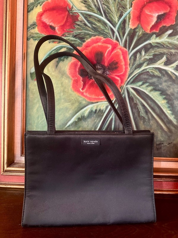Kate Spade NY Y2K Sam Bag Box Purse. Vintage Black -excellent condition 11×7.5”