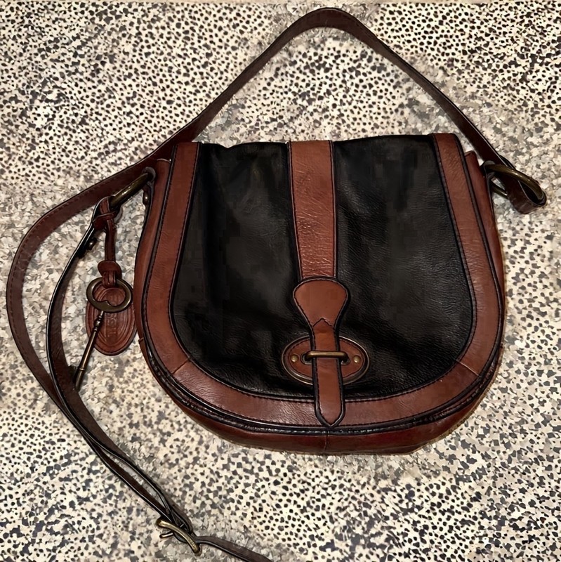 Fossil Leather Crossbody Flap Saddle Bag Black/Brown w/Key Charm Vintage VGC