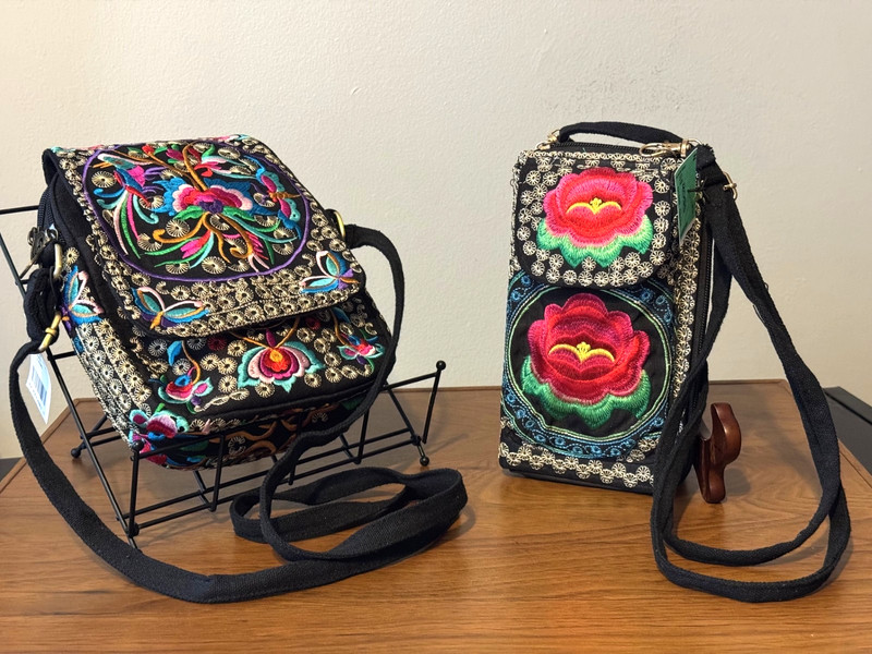 2 Mexican Canvas Embroidered Adj CROSSBODY PURSES-1 Has Detachable Strap – NEW