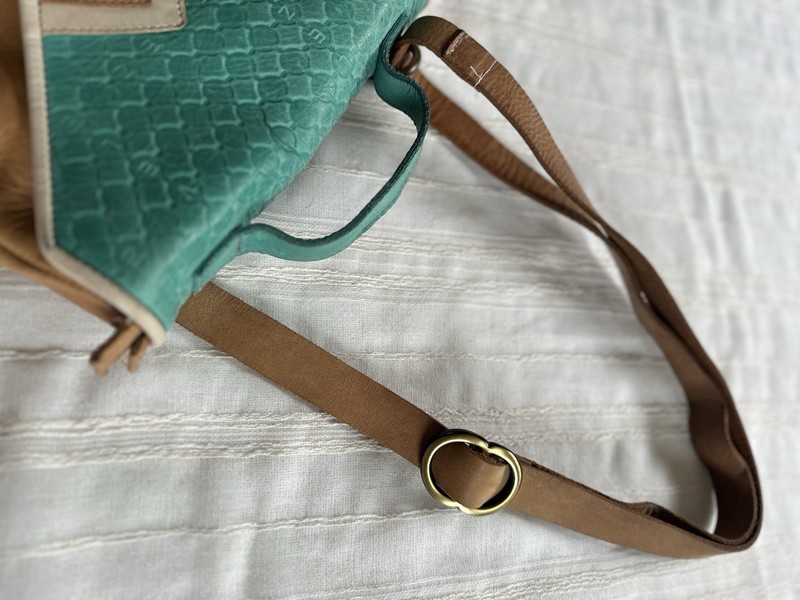 VELEZ Genuine Leather Mini Messanger Crossbody Bag | Colombian Artisanal Purse gallery