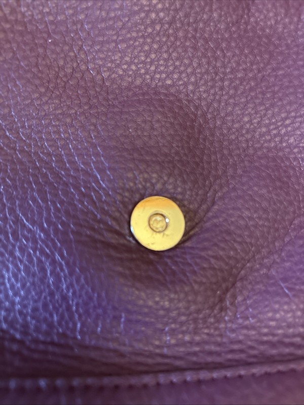 Tory Burch Amanda Mini Pebbled Leather Crossbody Bag In Purple gallery