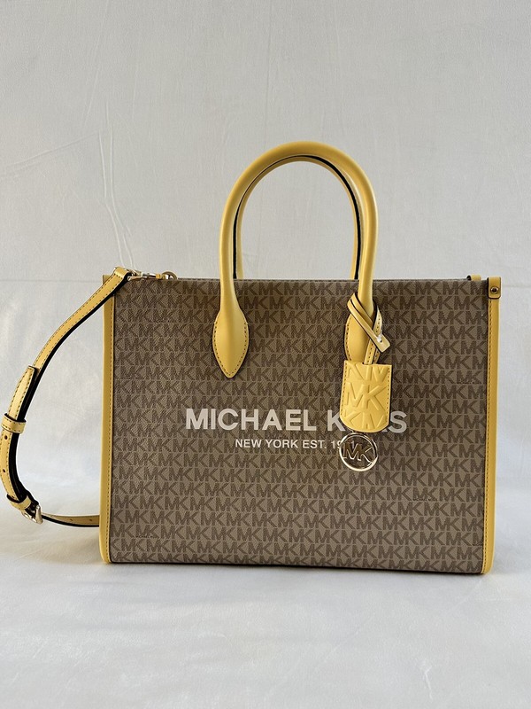 Michael Kors Mirella Medium EW Tote + dustbag (Daffodil) gallery