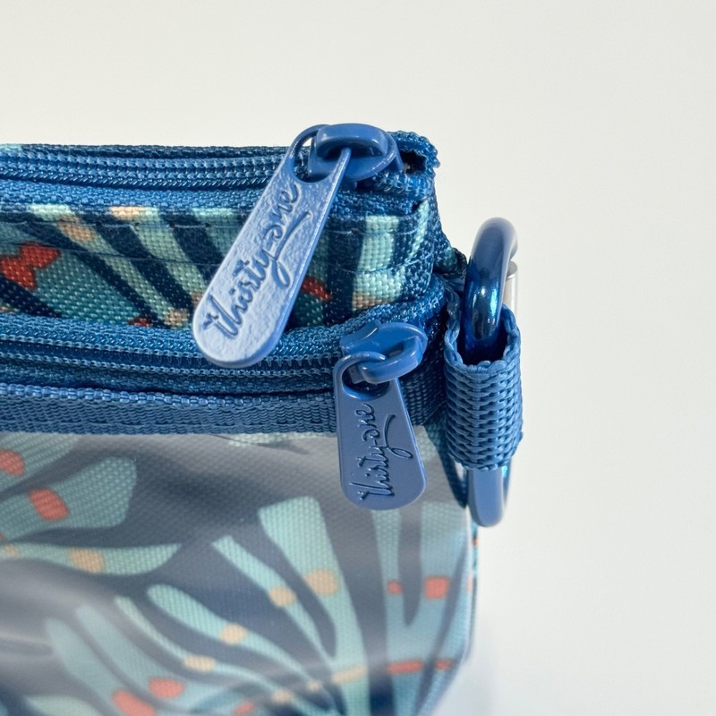 Thirty One Clear Clip Pouch Etched Shells Blue Zip AM14 Colorful gallery