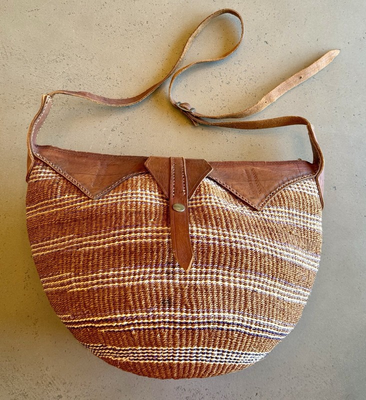 Kenya Bag Sisal Leather Top Straps Striped Zipper Woven Market Tote Vintage NEW! gallery
