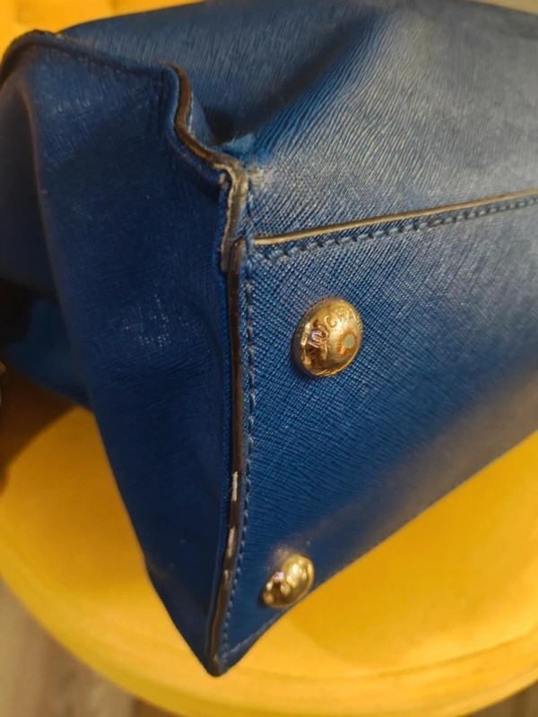 Genuine Michael kors large Hamilton Navy bag with extra strap gallery
