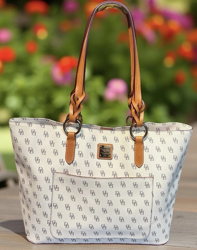 Dooney Bourke White Gray DB Logo Blakely Gretta Tammy Tote Large Shopper Bag