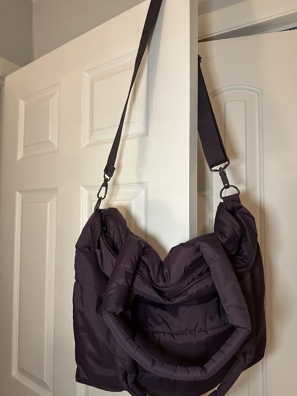 American Eagle/Aerie Tote Bag Plum Color (*Out of Stock Online) gallery