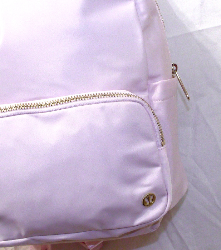 New Lululemon Everywhere Backpack Small Metal Hardware - Blissful Pink/Gold gallery