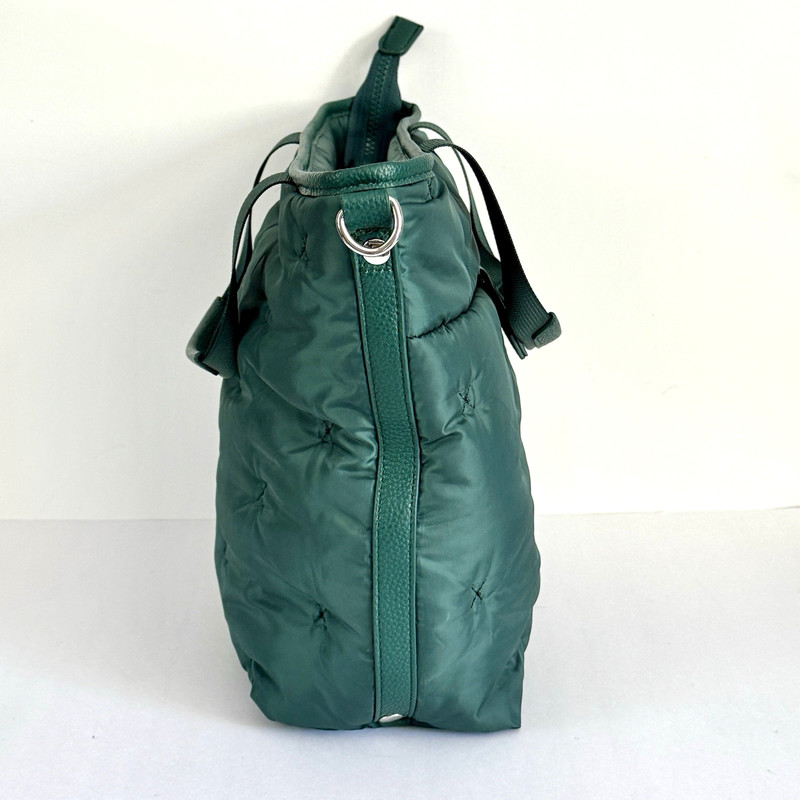 Laundry by Shelli Segal Quilted Puffer Crossbody Purse Green Detachable Strap gallery
