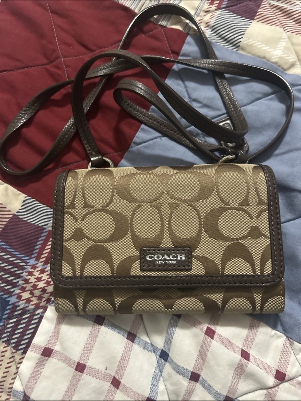 Vintage Coach New York Avery Crossbody Purse Signature C Logo Small Handbag