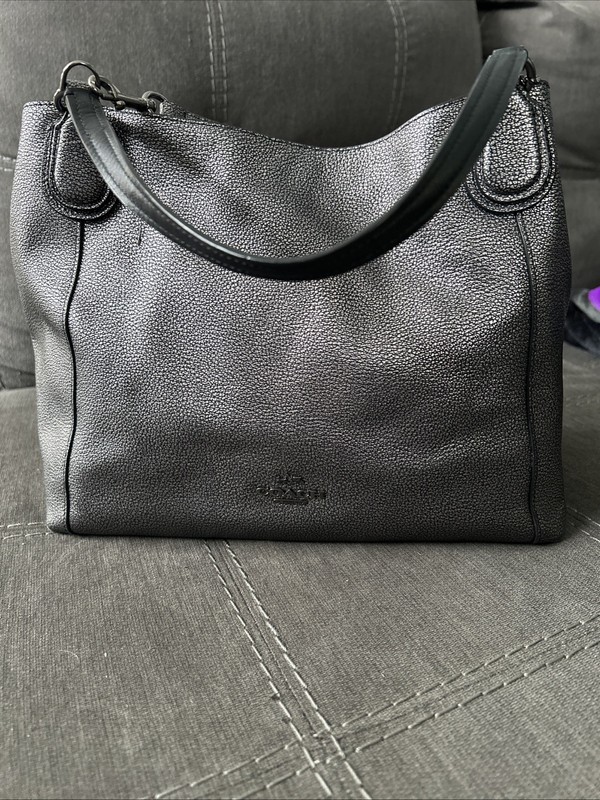 Coach Silver Metallic Peppled Leather Shoulder/handbag