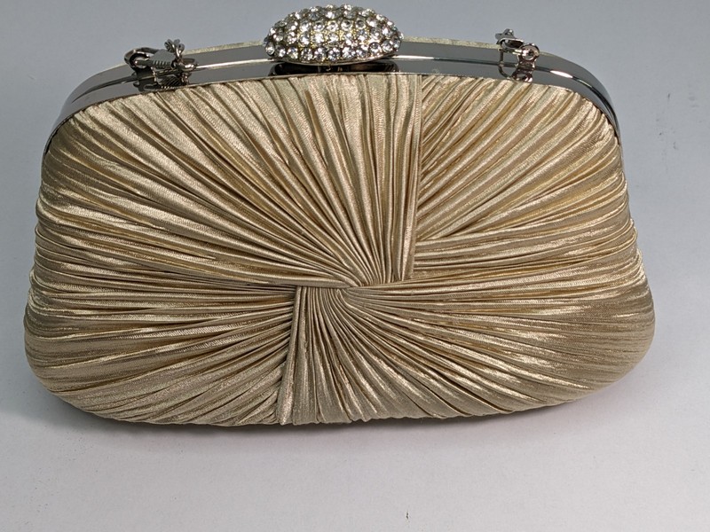 Elegant Champagne Gold Pleated Evening Minaudière Clutch 2 Silvertone Chains