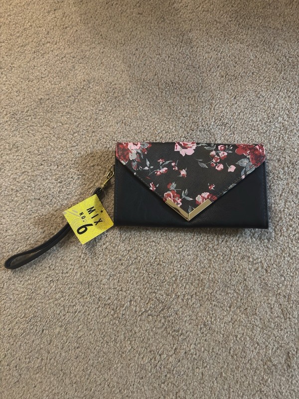 Mix No. 6 Floral Wristlet. New With Tags