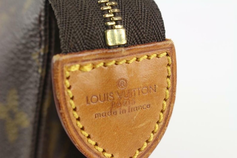 Louis Vuitton Monogram Toiletry Pouch 15 Poche Toilette 0LV323L gallery