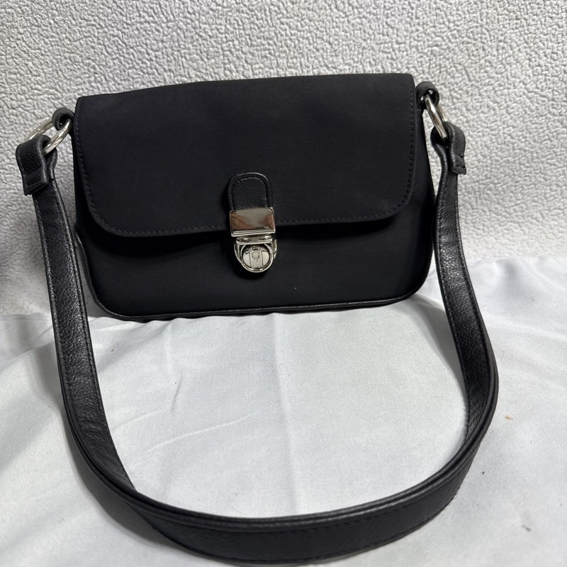 Cherokee Black Small Purse 8” X 5” Pre-0wned