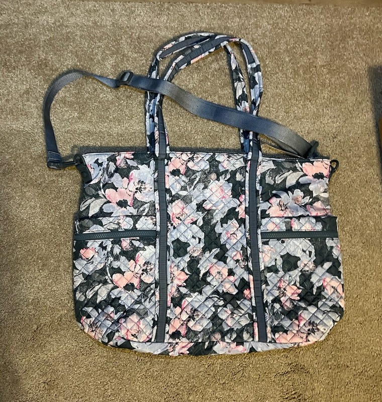 Vera Bradley Featherweight Tote Textured Garden